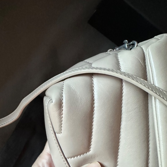 YSL Loulou Toy - Picture 11 of 17